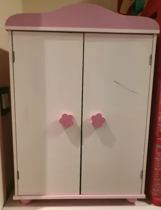 Armario bebé para muñecas