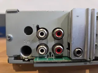 Alpine CDE-180RR USB INCLUYE CABLE PARA CONECTARLA