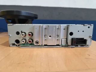 Alpine CDE-180RR USB INCLUYE CABLE PARA CONECTARLA