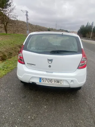 Dacia Sandero 2012