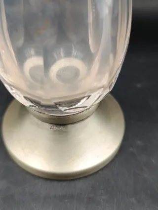 Violetero de cristal con base de alpaca