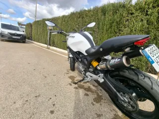 Ducati Monster 696 ABS Blanca