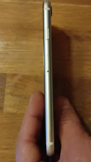 iPhone SE 2022 Argento