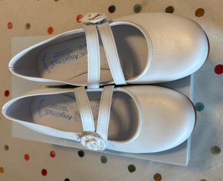 Zapatos niña Angelitos piel blancos