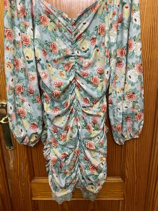 Vestido floral manga larga