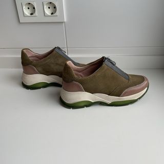 Zapatillas hispanitas verdes con cremallera