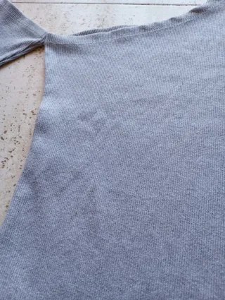 Body gris asimétrico de canalé