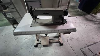 Máquina de coser industrial JUKI DDL-5550