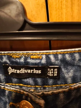 Mini falda vaquera Stradivarius