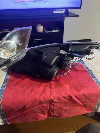 Faros Kymco Superdink 125-300 (2016)