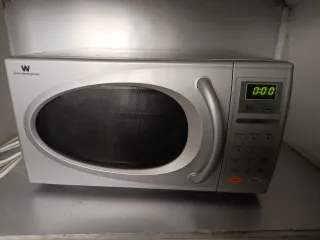 Microondas Westinghouse Plateado Multifunción