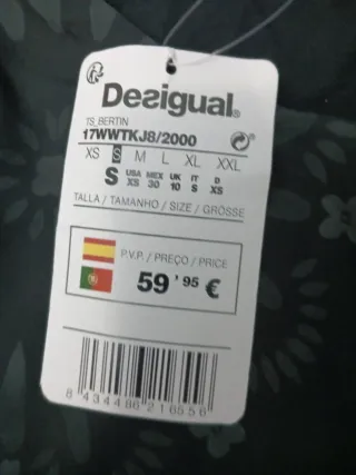 Maglia Desigual nera con stampa rossa