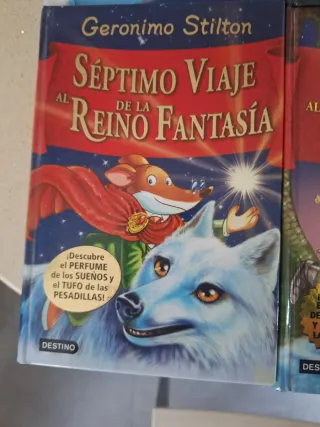 Regreso al Reino de la Fantasía: ¡Libro con olo...