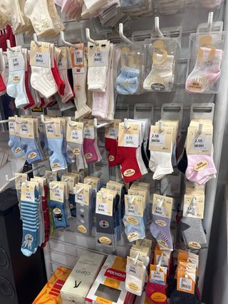 LIQUIDACIÓN POR JUBILACIÓN - Lencería/ ropa bebé