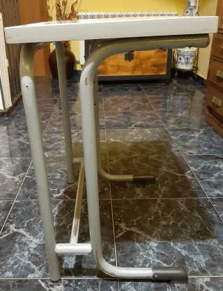 6 Mesas de estudio ( ideal academias)