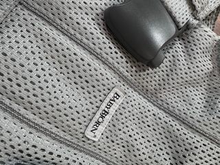 Mochila Portabebés Babybjorn Gris One Air con caja