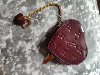 Monedero Corazón Louis Vuitton Púrpura