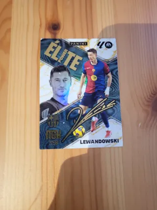 Cromos Panini Elite Lewandowski y Raphinha