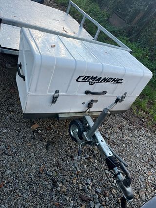 Remolque Comanche blanco