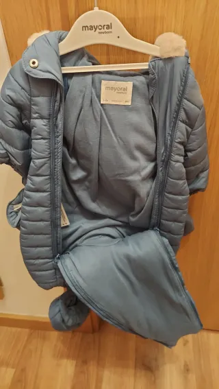 Buzo de bebé Mayoral azul,talla 1/2 meses
