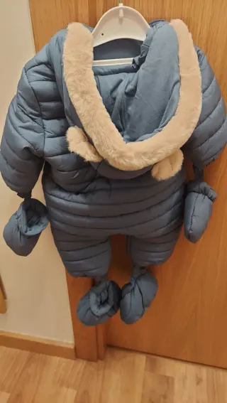 Buzo de bebé Mayoral azul,talla 1/2 meses