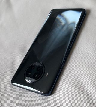 Xiaomi 10T Lite 5G  Muy cuidado,impecable 5 fundas