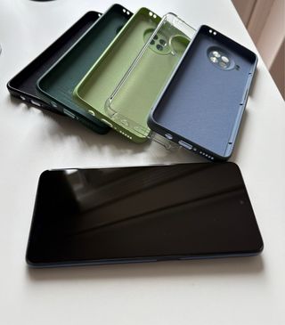 Xiaomi 10T Lite 5G  Muy cuidado,impecable 5 fundas
