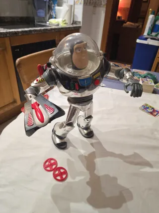 Buzz Lightyear Intergaláctico Parlante