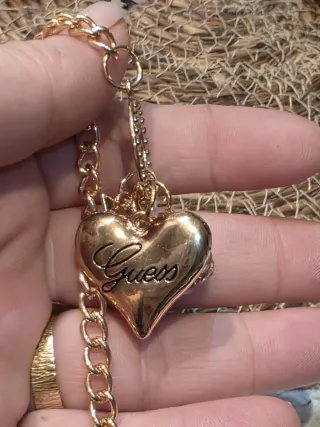 Pulsera Guess Corazón y Bola Cristales
