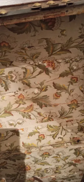 Arcón antiguo de madera