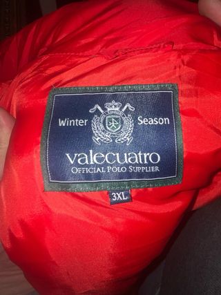 Chaleco Plumas Vale cuatro Polo Rojo