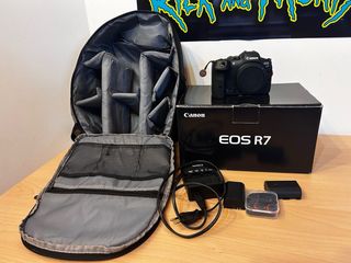 Canon EOS R7 + accessori