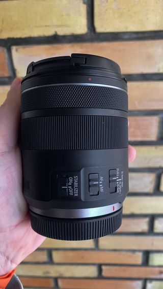 Canon RF 85mm f2 Macro IS STM