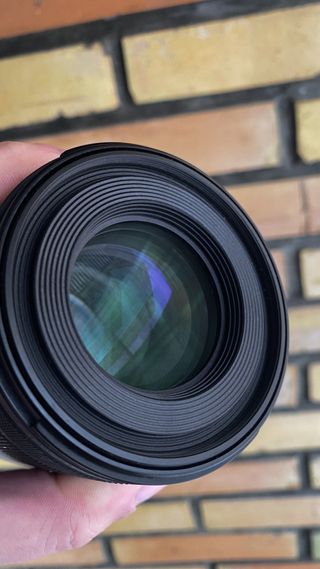 Canon RF 85mm f2 Macro IS STM