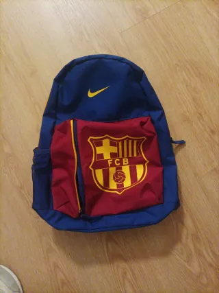 Mochila niño Barça Nike azul y roja. Muy nueva.