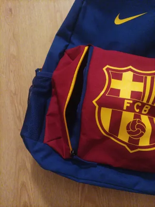 Mochila niño Barça Nike azul y roja. Muy nueva.