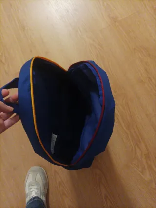 Mochila niño Barça Nike azul y roja. Muy nueva.