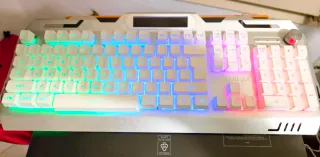Teclado Gaming Golden Wolf V2 Metal RGB