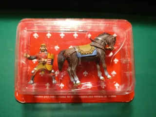 Figura Caballero y Caballo Plomo
