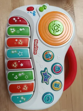 Piano musical infantil Nenittos