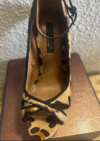 Zapatos tacón pelo animal print Zara