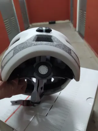 Casco Btwin blanco talla S