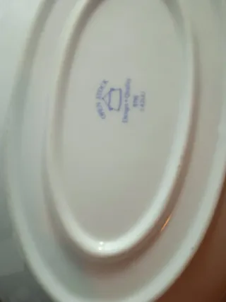 Bandejas de porcelana con borde azul