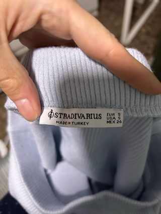 Falda larga azul con abertura Stradivarius