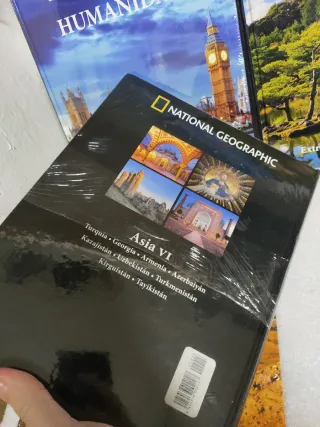 Cuatro libros de national geographic