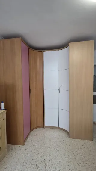 Armarios esquineros de madera
