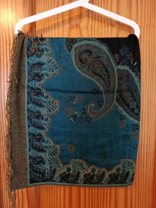 Pañuelo foulard estampado paisley