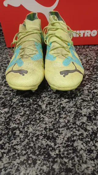 Botas de fútbol Puma Talla 44.5