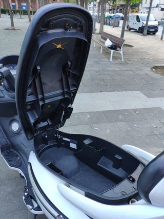 Maxiscooter Sym GTS 125 Evo Blanca