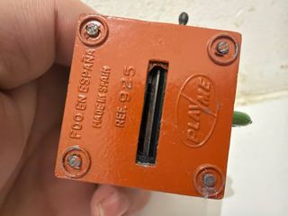 2 Sacapuntas Vespa y Tocadiscos